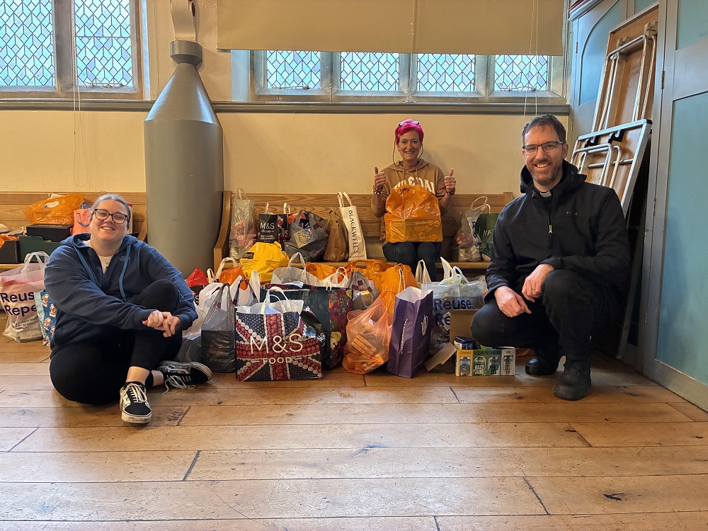 Harvest donations to The Gatehouse